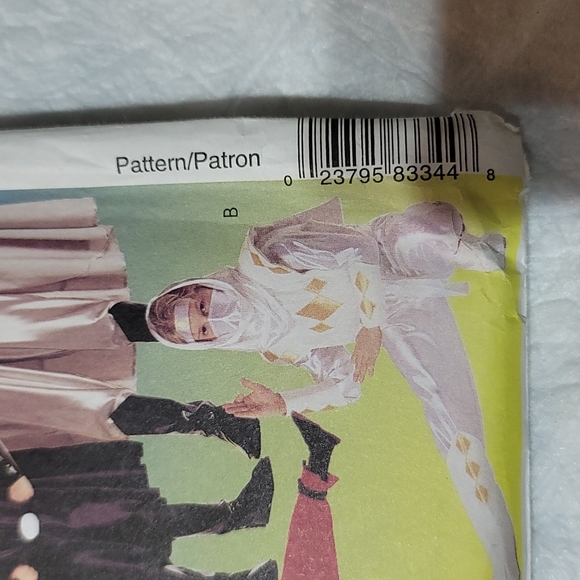 McCall's Costumes..Superheroes - Picture 5 of 7